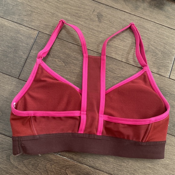 Adidas sports Bra XS - Picture 2 of 2